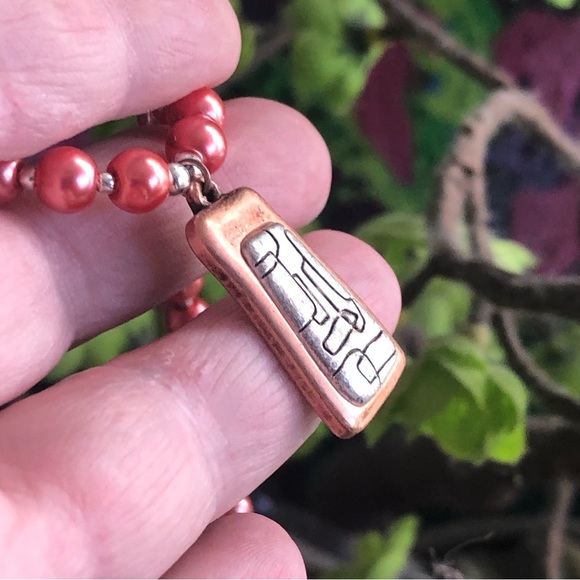 Handcrafted repurpose petroglyph style pendant Czech glass Pearl necklace - Picture 9 of 10